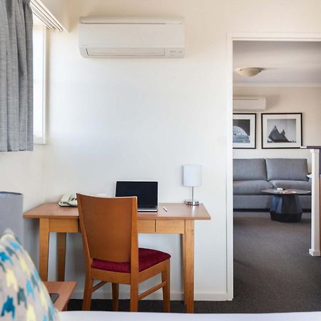 Mantra On Northbourne Apart otel Kanberra Dış mekan fotoğraf